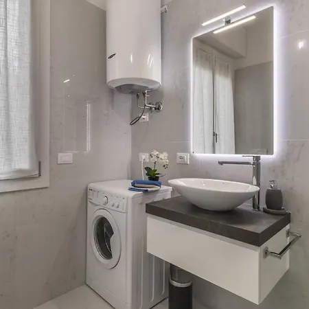 Vicolo Circolo @castelvecchio * Verona