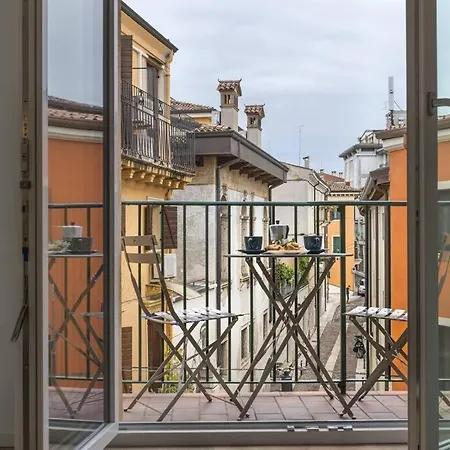 Vicolo Circolo @castelvecchio